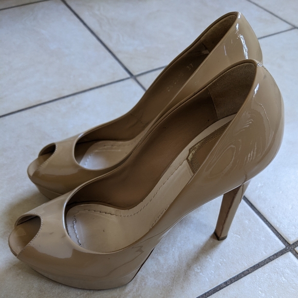 CHRISTIAN DIOR Patent Leather Pumps Size 37.5 Authentic CD Shoes - Picture 2 of 16